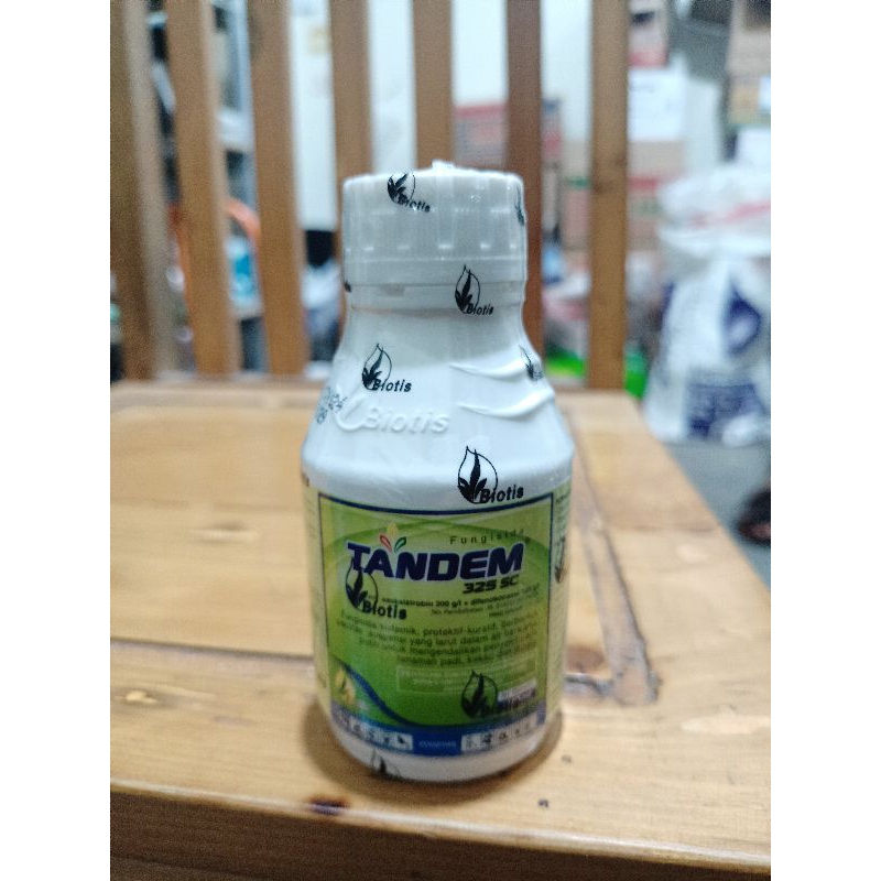 Fungisida TANDEM 325 SC Azoksistrobin Difenokonazol
