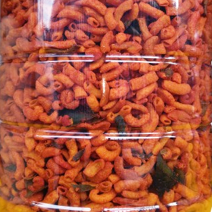 

Makaroni Pipa Pedas Daun Jeruk 100gr Snack Camilan Jajanan Kiloan Curah Murah Enak Renyah