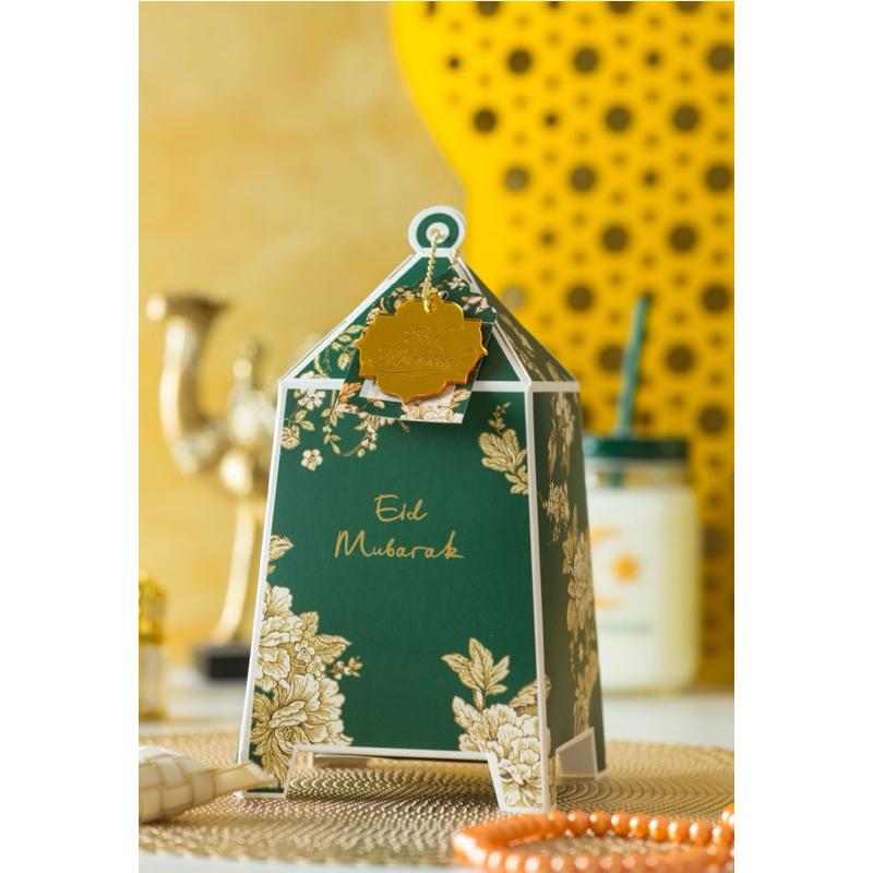 

Hamper Eid Mubarak 2025 “ALEESHA”