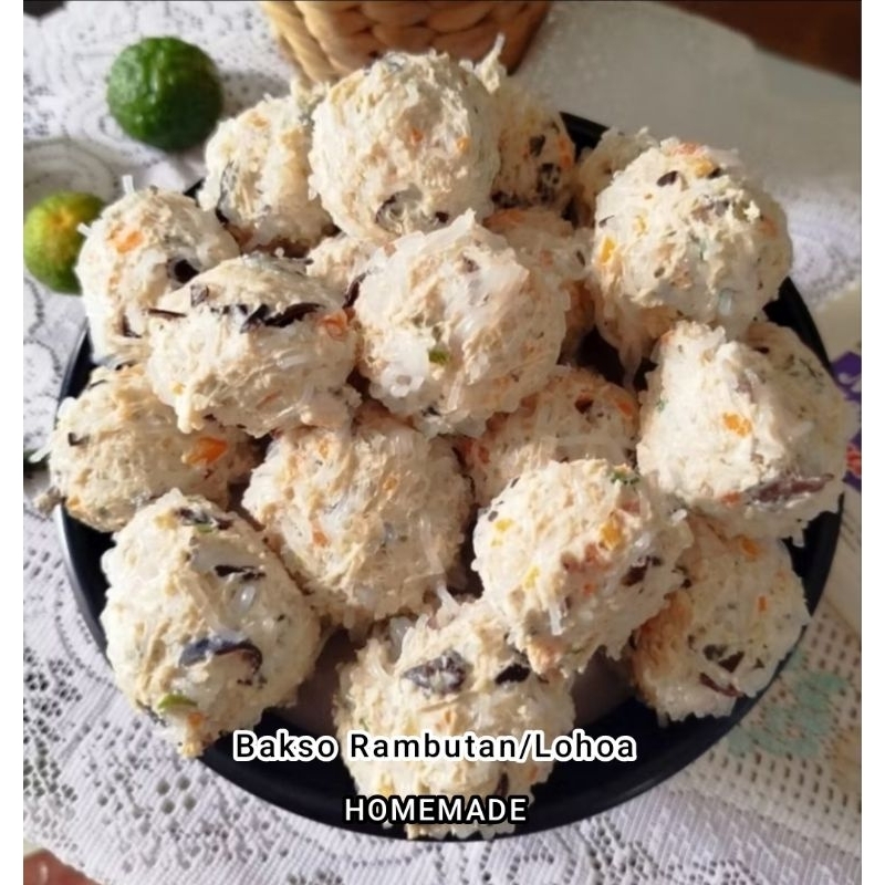 bakso lohua/ bakso rambutan (komposisi: ayam,wortel,jamur,soun) Frozen food