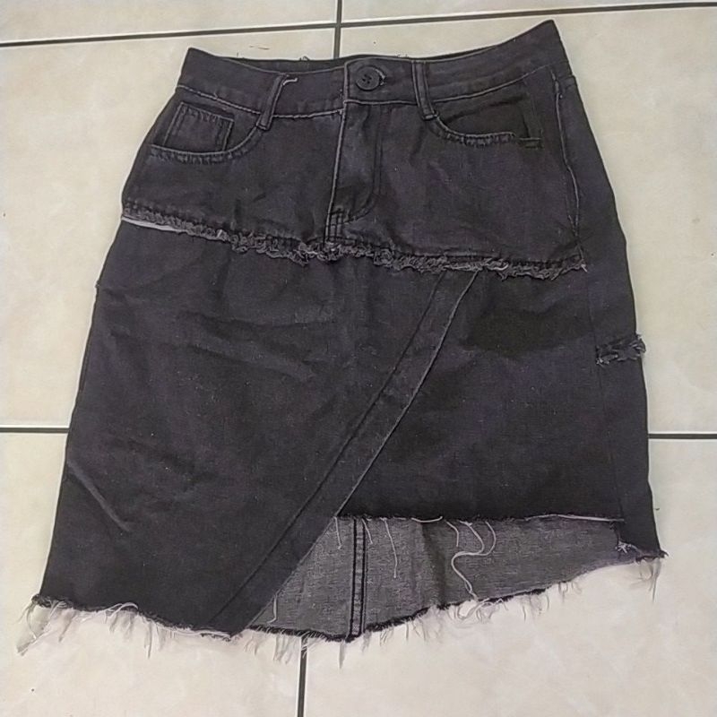 Rok Jeans brand keren (preloved)