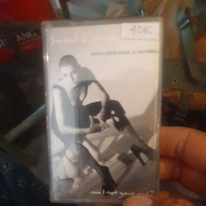 kaset pita sinead o'connor am i not your girl (P002)
