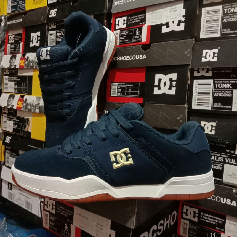 DC shoes central sneakers skateboarding