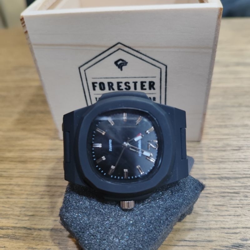JAM TANGAN ANALOG BY FORESTER