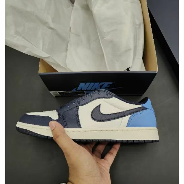 Jordan 1 Low OG Obsidian Blue UNC
