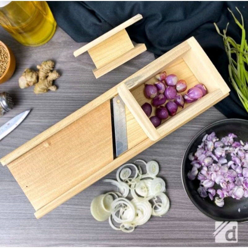 Parutan Serbaguna Multifungsi - Alat pengiris keripik Singkong - pemotong kerupuk manual serbaguna K