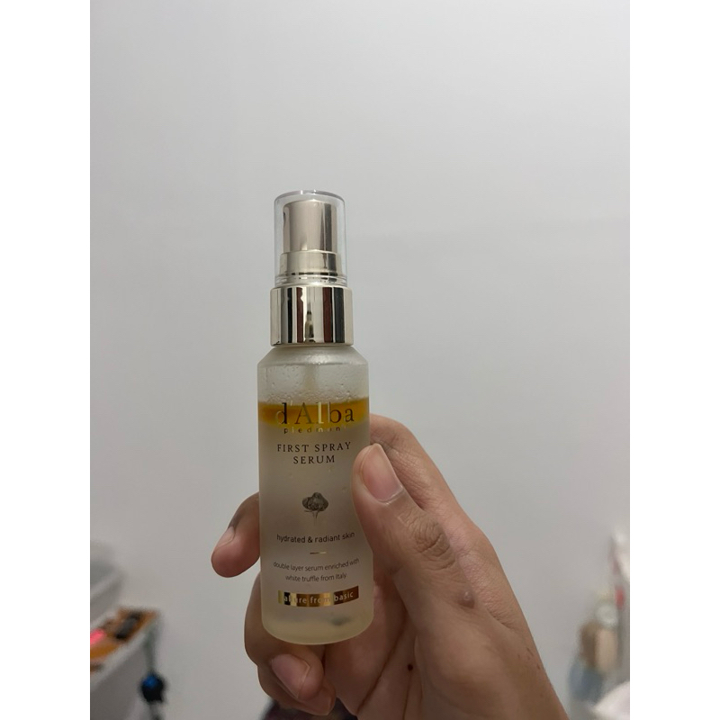 preloved d’alba first spray serum