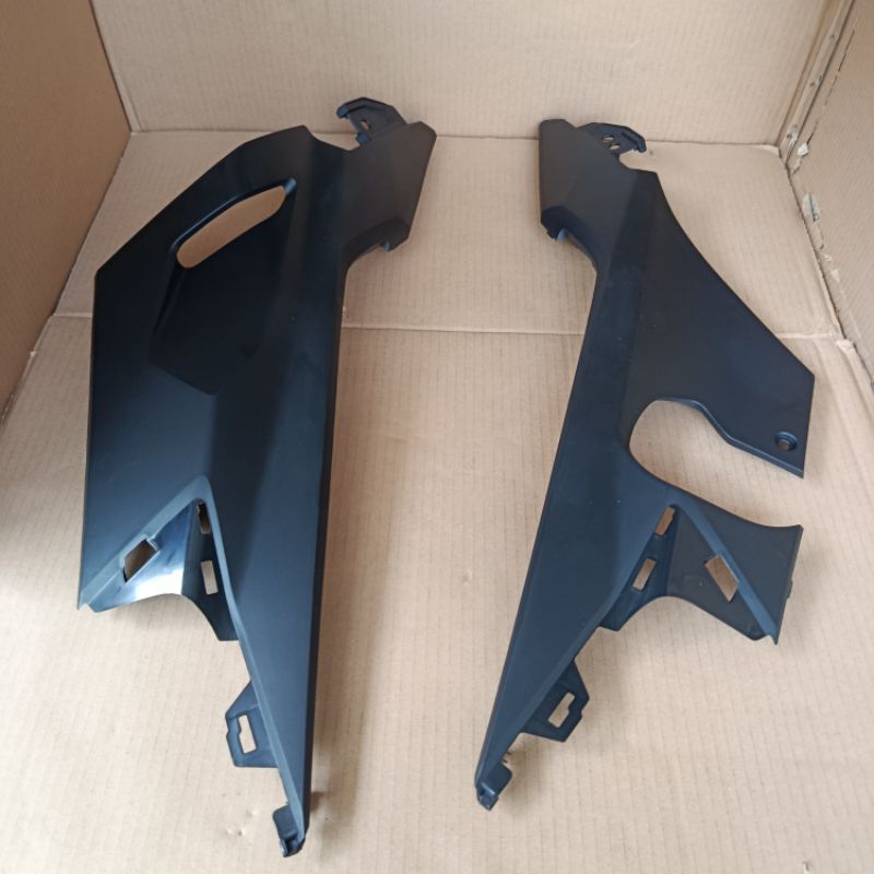 COVER FLOOR BAWAH DECK DEK BAGIAN BAWAH KANAN KIRI FOOTREST BAWAH VARIO 160 KANAN KIRI B R+L REAR