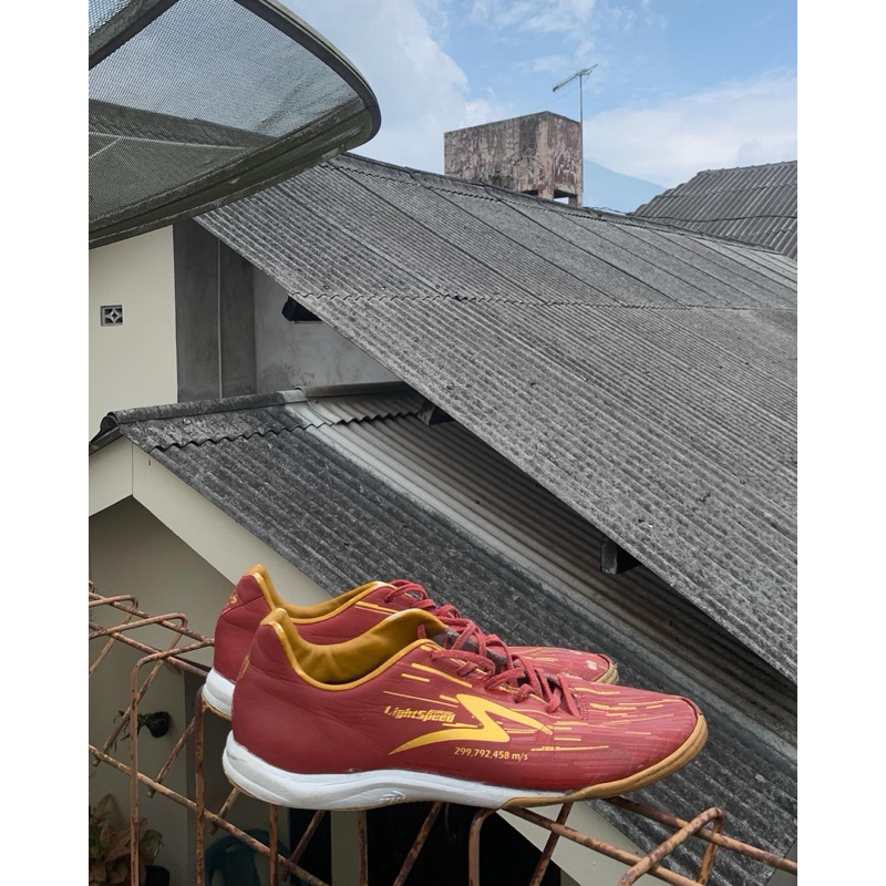 Specs Lightspeed Reborn MAROON IN