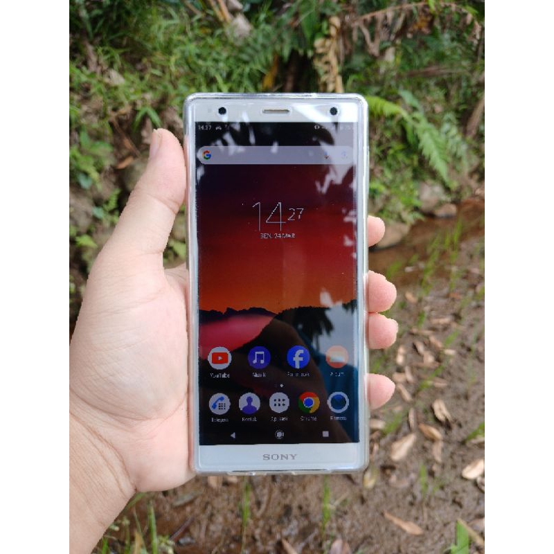 SONY XPERIA XZ2 SECOND