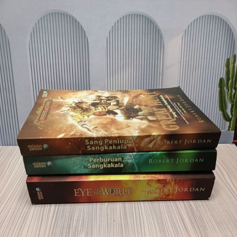 Novel Wheel Of Time eye of the world / sang peniup sangkakala /  perburuan sangkakala by Robert Jord