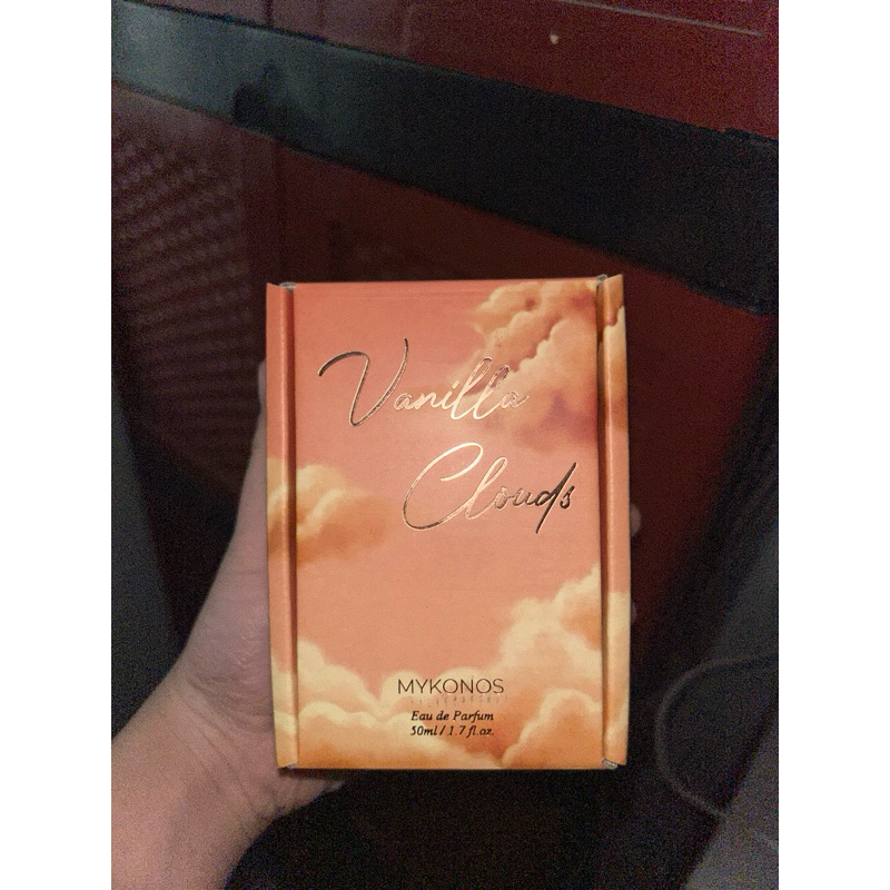 Preloved Mykonos Vanilla Clouds
