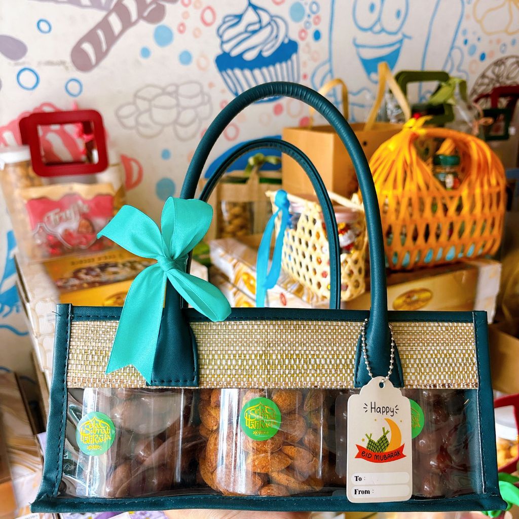 

Hampers Bag Mix Coklat dan Kacang