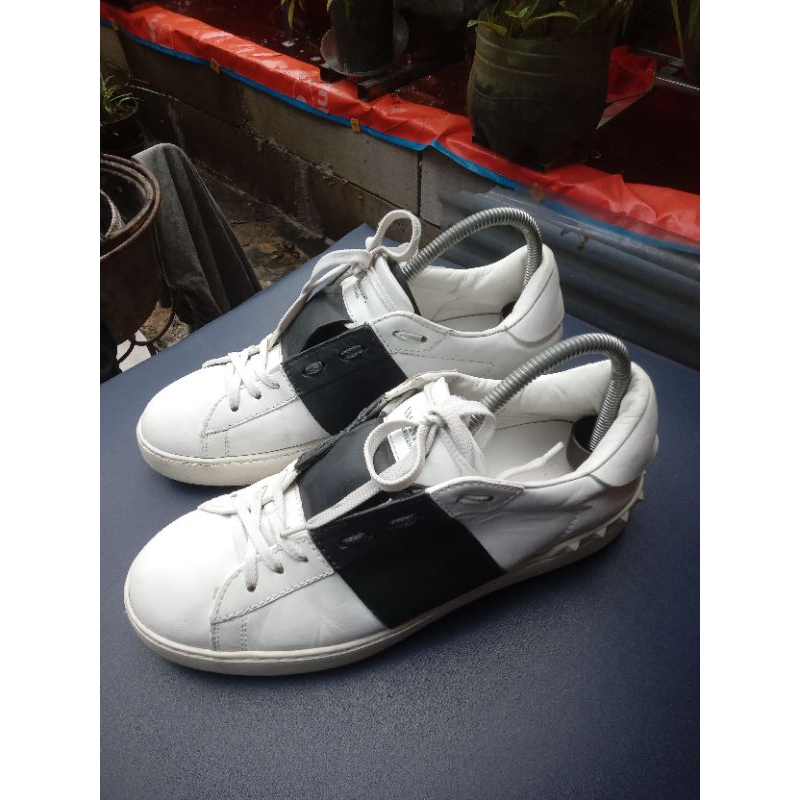 sneaker second branded sz 42