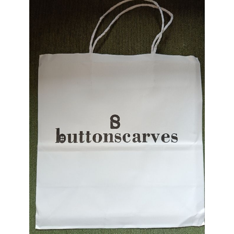 

paper bag buttonscraves harus disertai dengan pembelian produk buttonscraves