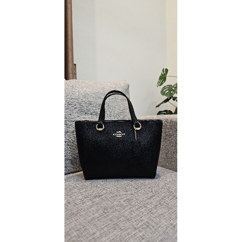 PRELOVED VVGC COACH ALICE BLACK