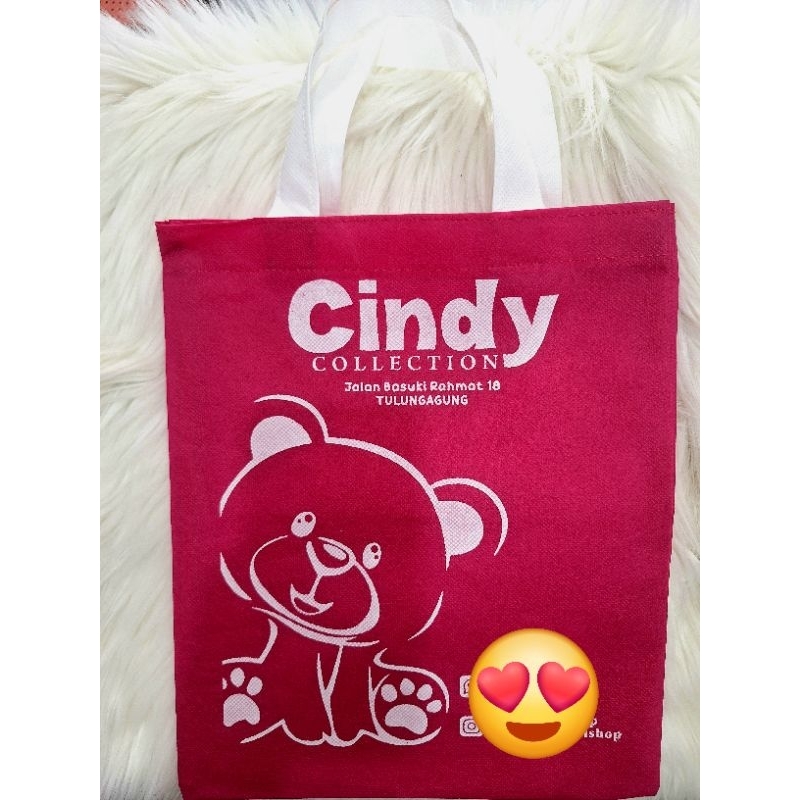 

Tas Goodiebag Bahan Spunbond 25x30cm