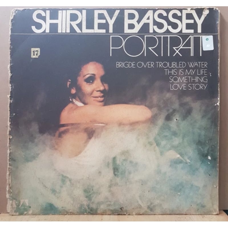 Vinyl Piringan Hitam 12 inch Shirley Bassey