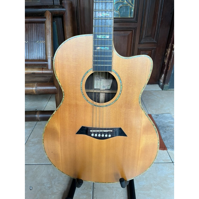 Dame lilies 520 top solid