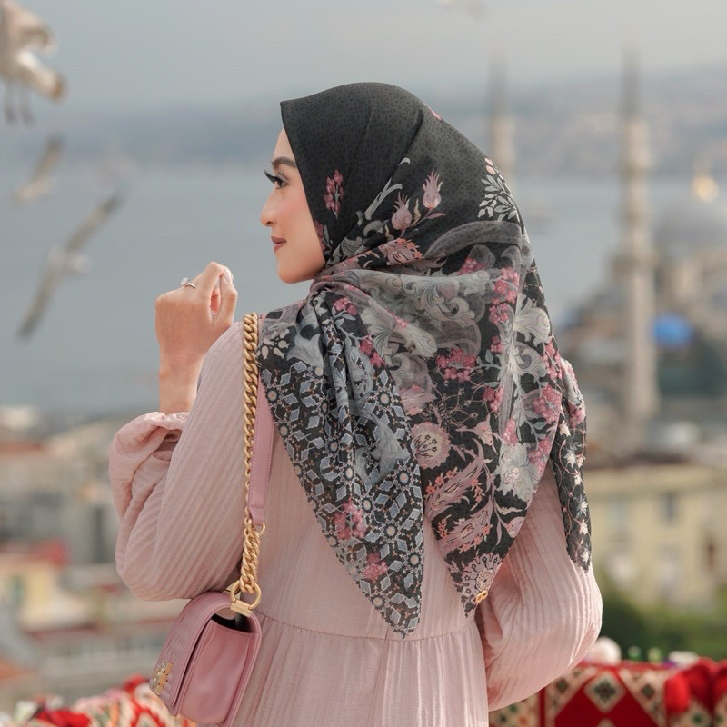 Topkapi series Buttonscarves