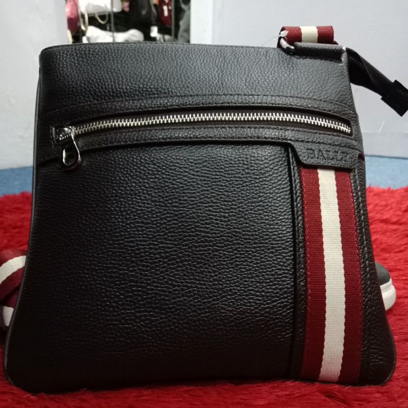 Tas selempang coklat