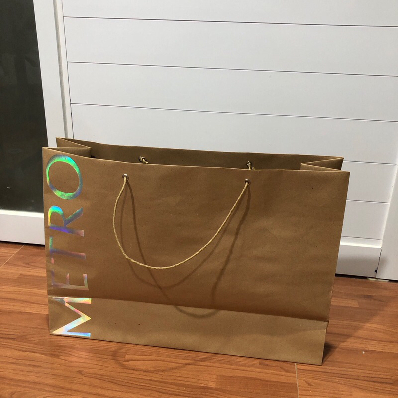 

Paper bag/paperbag/tas kertas/kantong belanja Metro authentic
