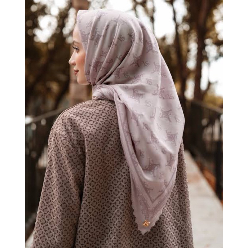 La Sabelle Rury Scarf Preloved