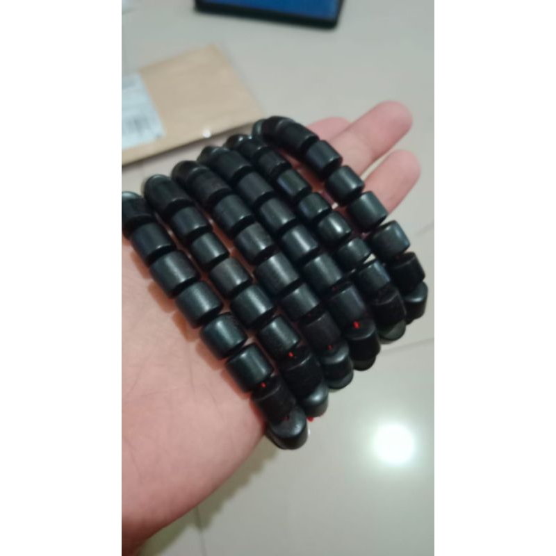 gelang bahan kayu kelor hitam model tabung