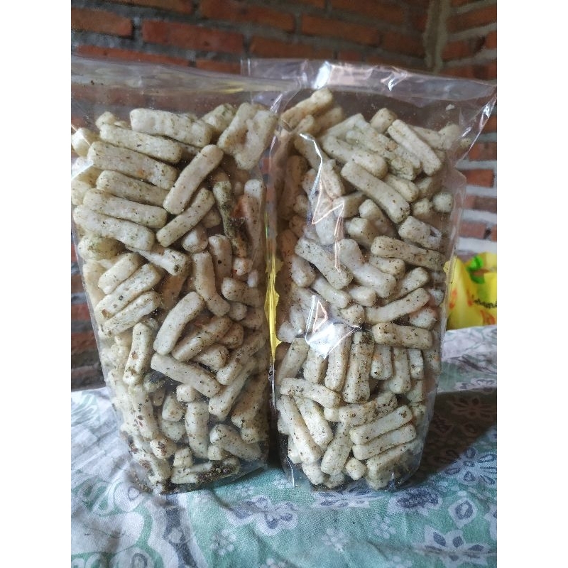 

Camilan murah krupuk stik soto cabe ijo 120gram