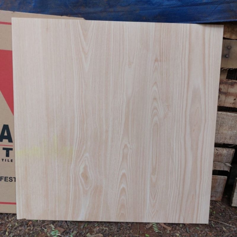 Granit lantai 60x60.Lignum light Beige/Atena