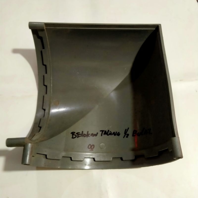 CROSS Belokan Talang Bulat/Oval PVC 8inc