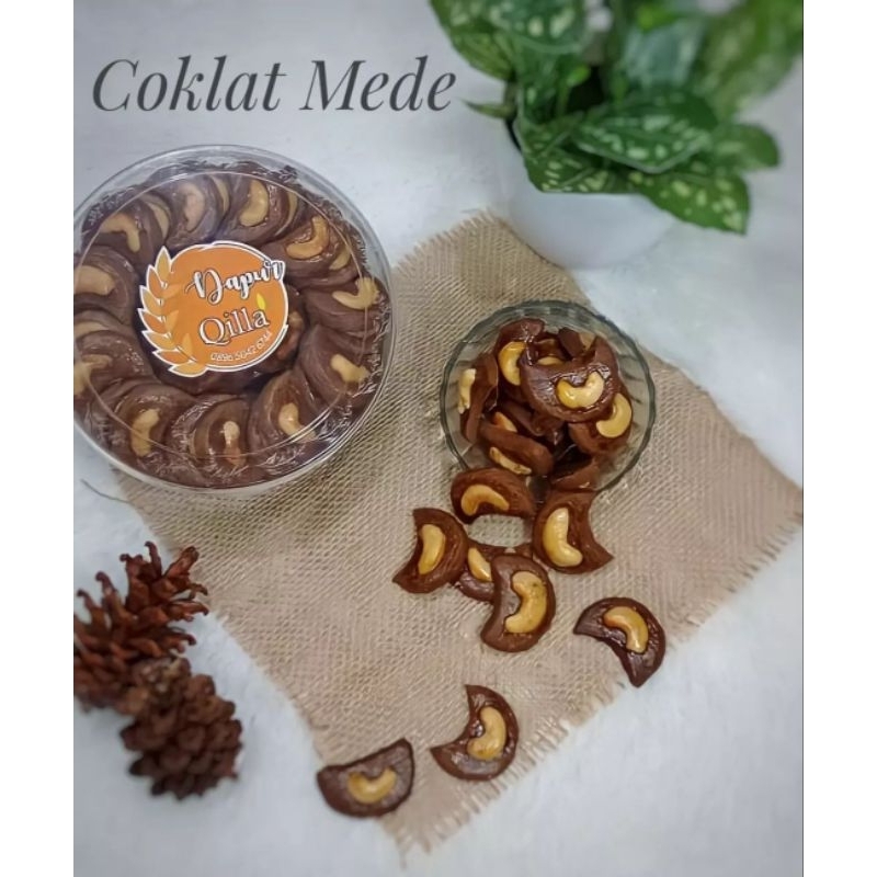 

Kue Cokelat Mede/Kue Lebaran/Hampers Lebaran
