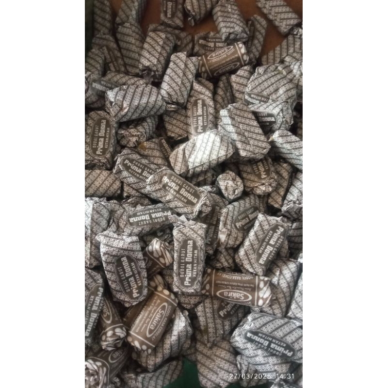 

Dodol garut Cemilan khas Garut Makanan Murah Berkualitas