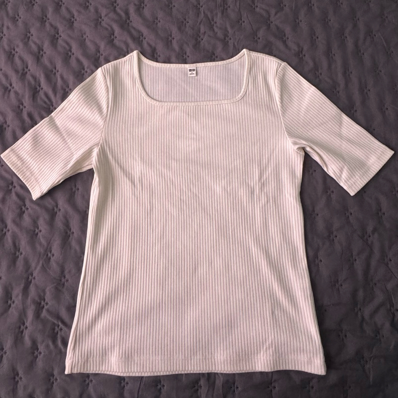 Uniqlo T-Shirt | Atasan Wanita Uniqlo | Atasan Rajut