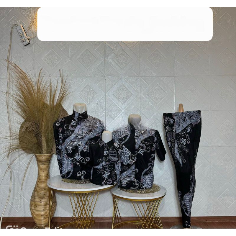 COD/Couple batik keluarga/couple wisuda/batik/couple batik terlaris