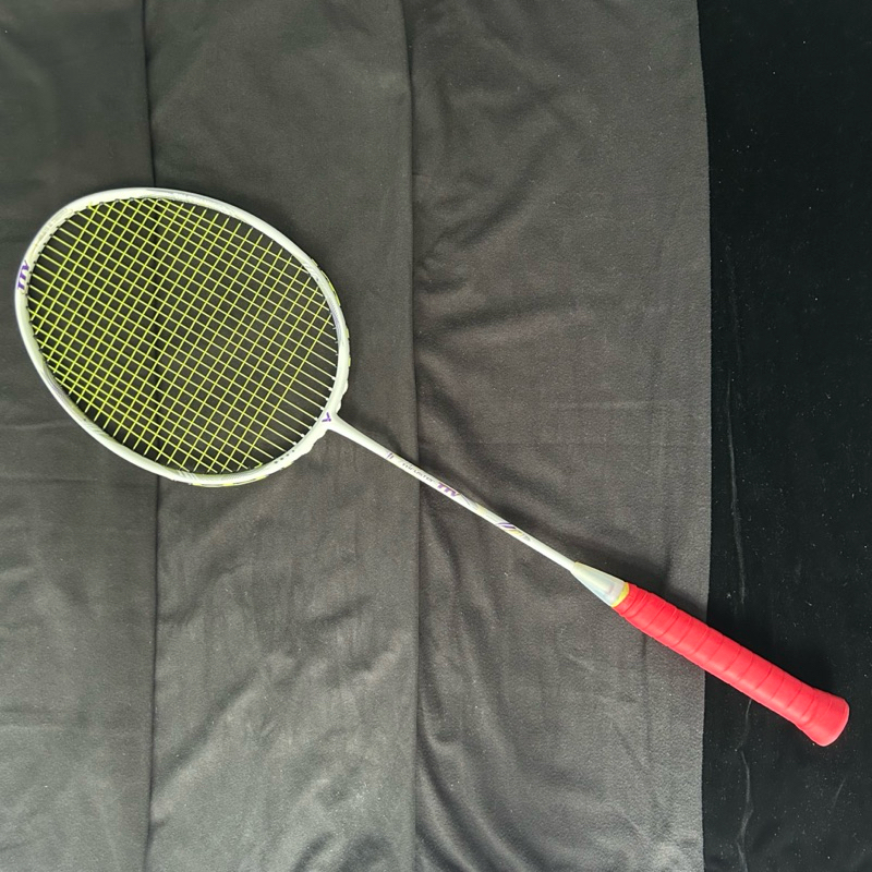 Raket Victor Thruster TTY original