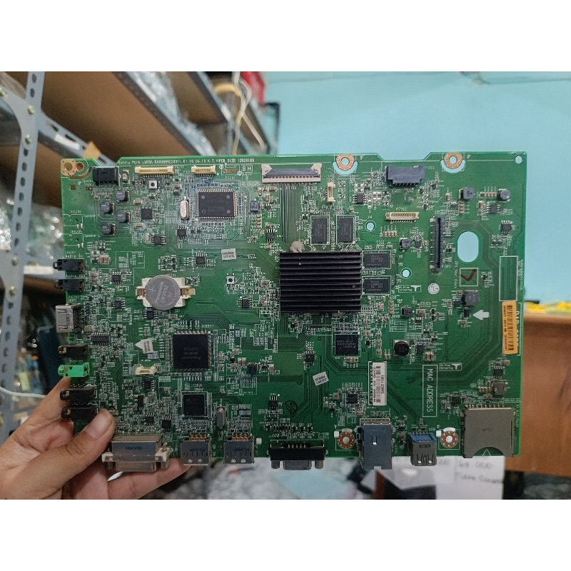 mainboard mobo mesin monitor komputer LG 32SM5KC