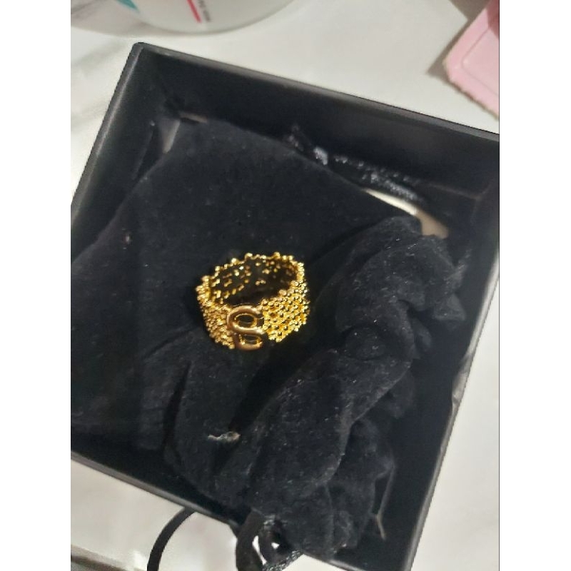 ivi ring bros buttonscarves