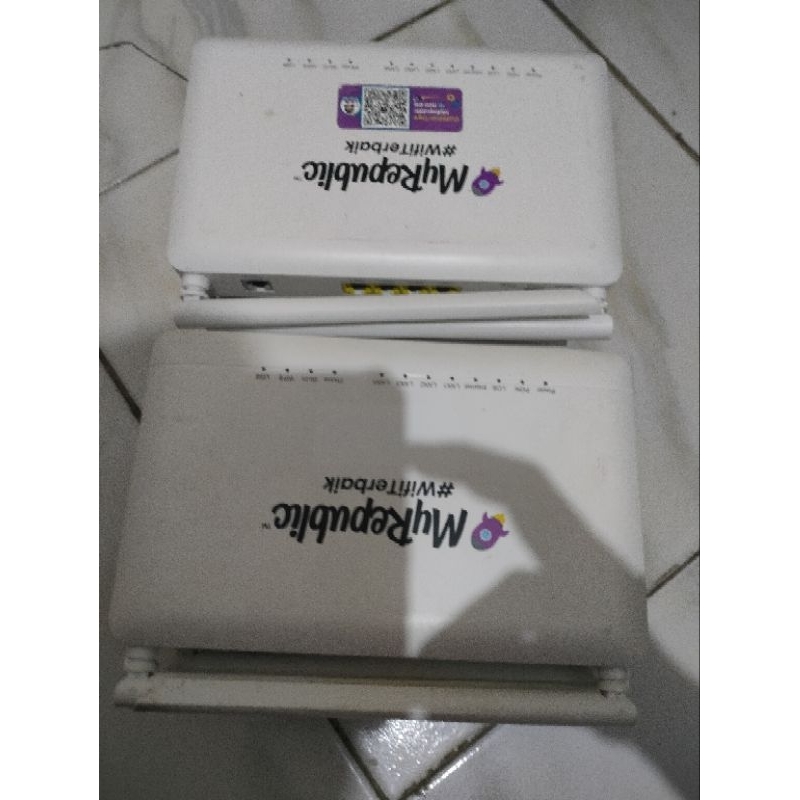 Router modem ZTE f670L port hijau