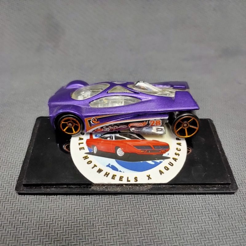 HOTWHEELS ACCELERACER SLING SHOT FASTER THAN EVER 2011