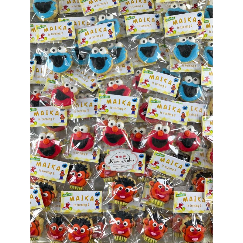 

hampers, souvenir kukis ultah tema elmo & friend