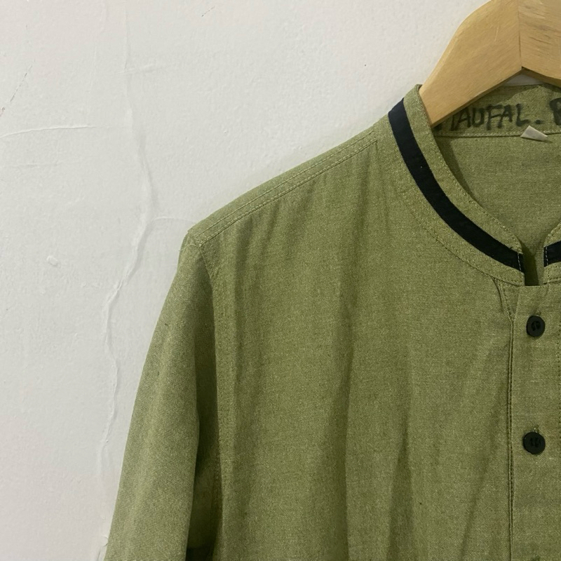 [Preloved] Kemeja koko kurta pria olive muda