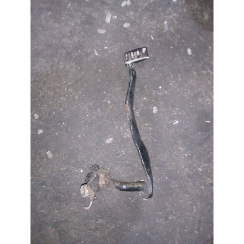 pedal rem belakang suzuki crystal tune original