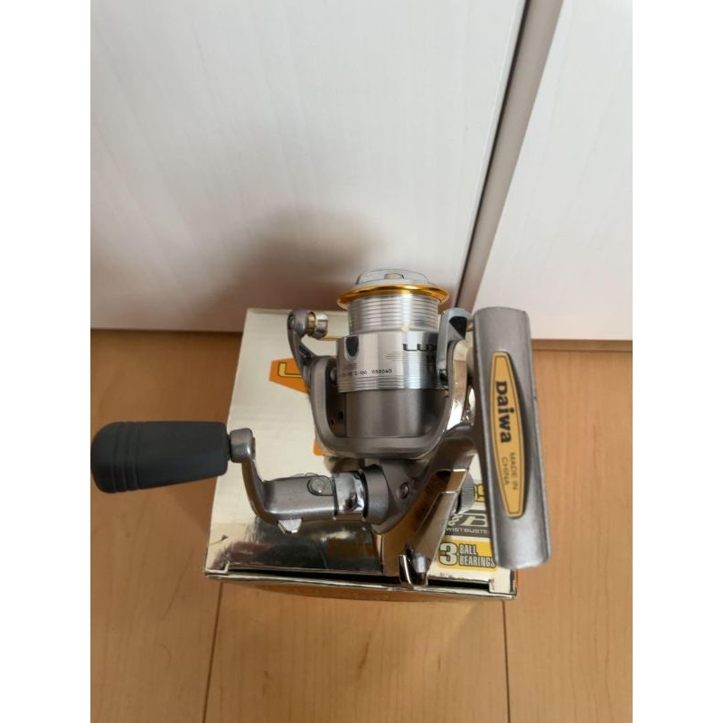 reel spinning daiwa luxel-v 1500 reel spinning