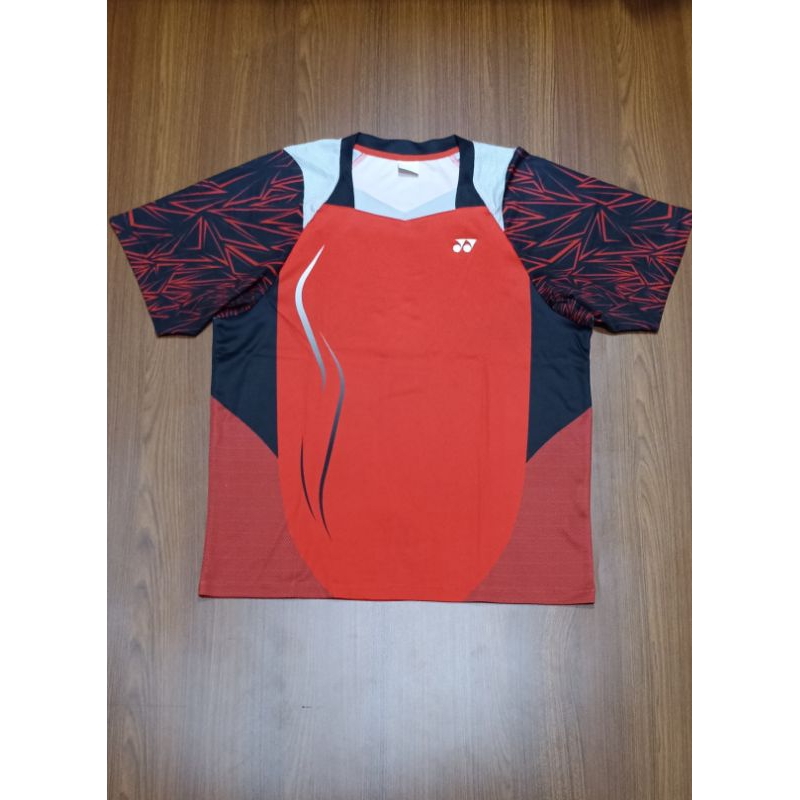 kaos yonex, kaos badminton merah lengan corak M