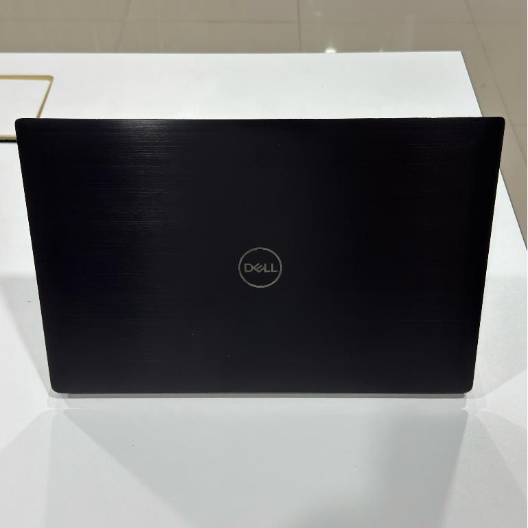 LAPTOP DELL PRECISION 5530 / CORE I9 GEN 8TH / NVIDIA QUADRO P2000 / TOUCHSCREEN