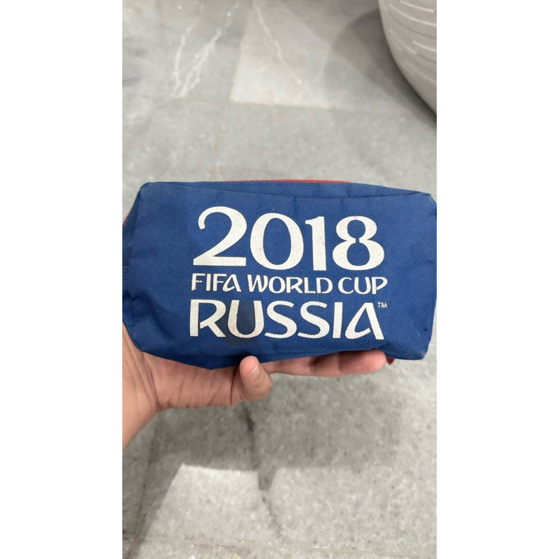 

Tempat Pensil Fifa World Cup Russia 2018 (Preloved)