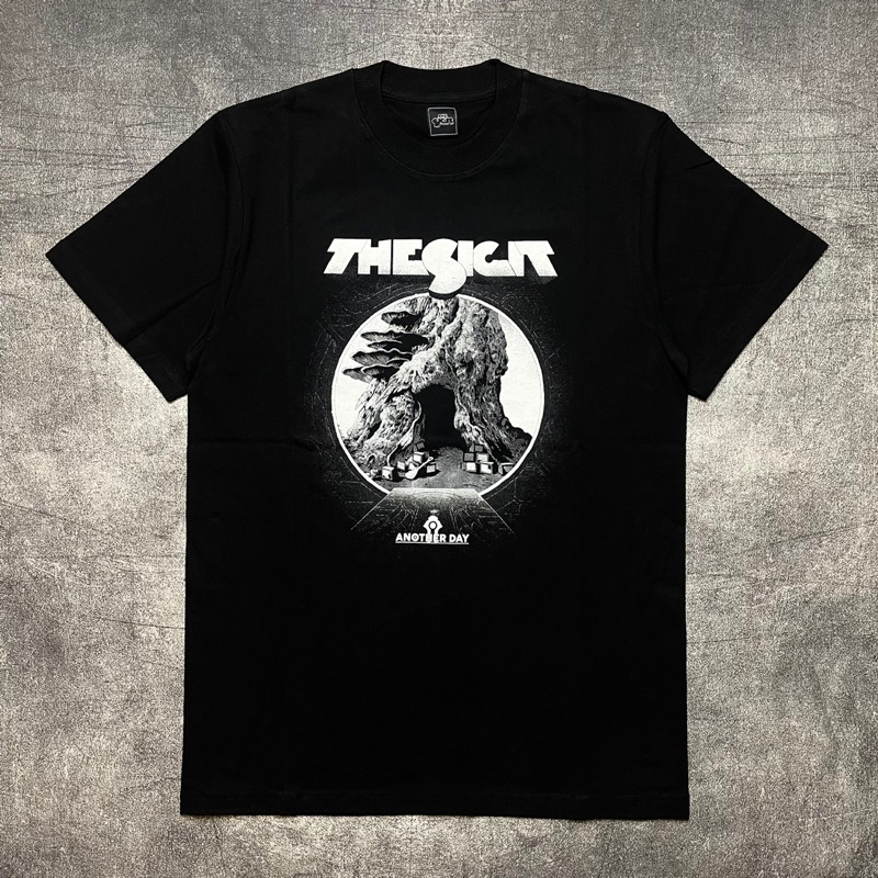 GNOBMEL MERCH TSHIRT THE SIGIT - ANOTHER DAY BW Official Merchandise KAOS PRIA