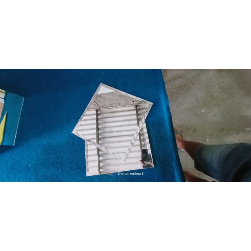 Custom 100x100cm Tebal 3mm Bevel 1cm Free Double tape foam Packing kayu Kaca Cermin Bevel Kaca Cermi