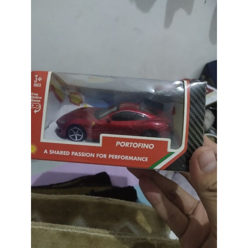 shell ferrari portofino diecast